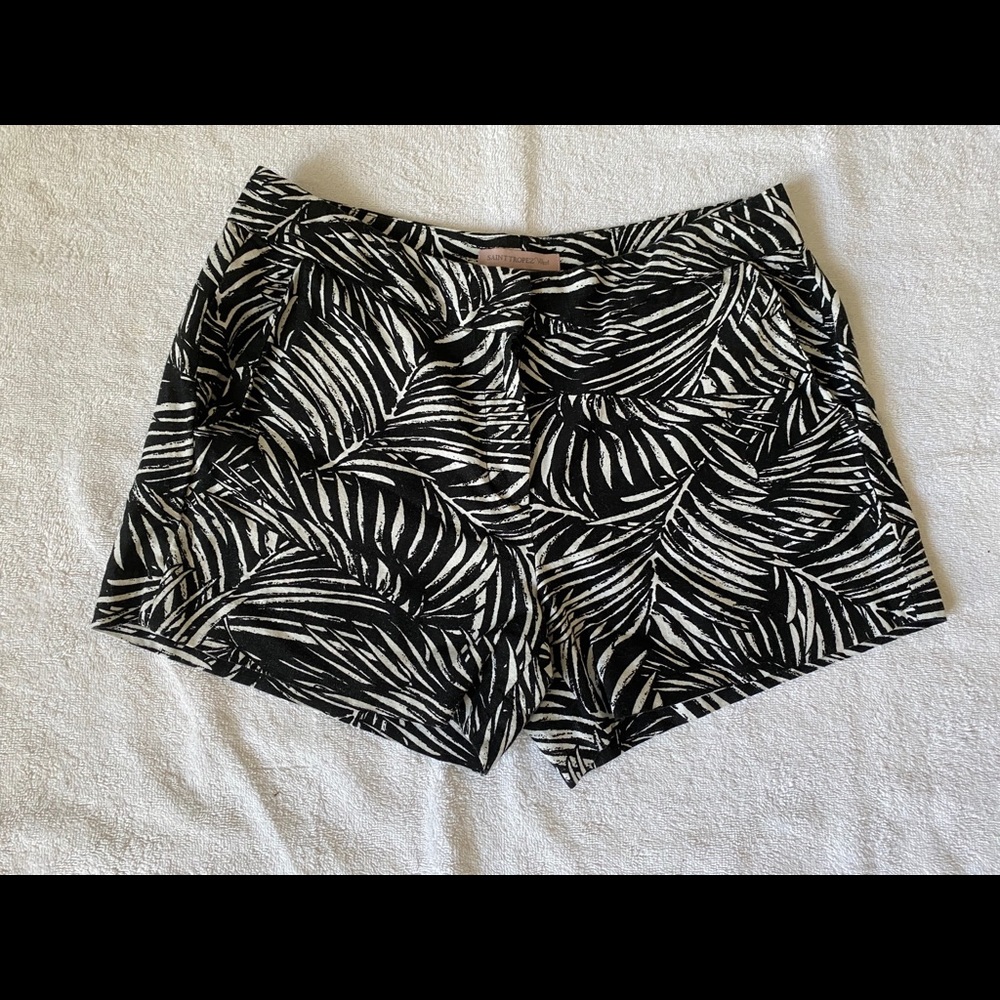 saint tropez west Womens Shorts Size 4